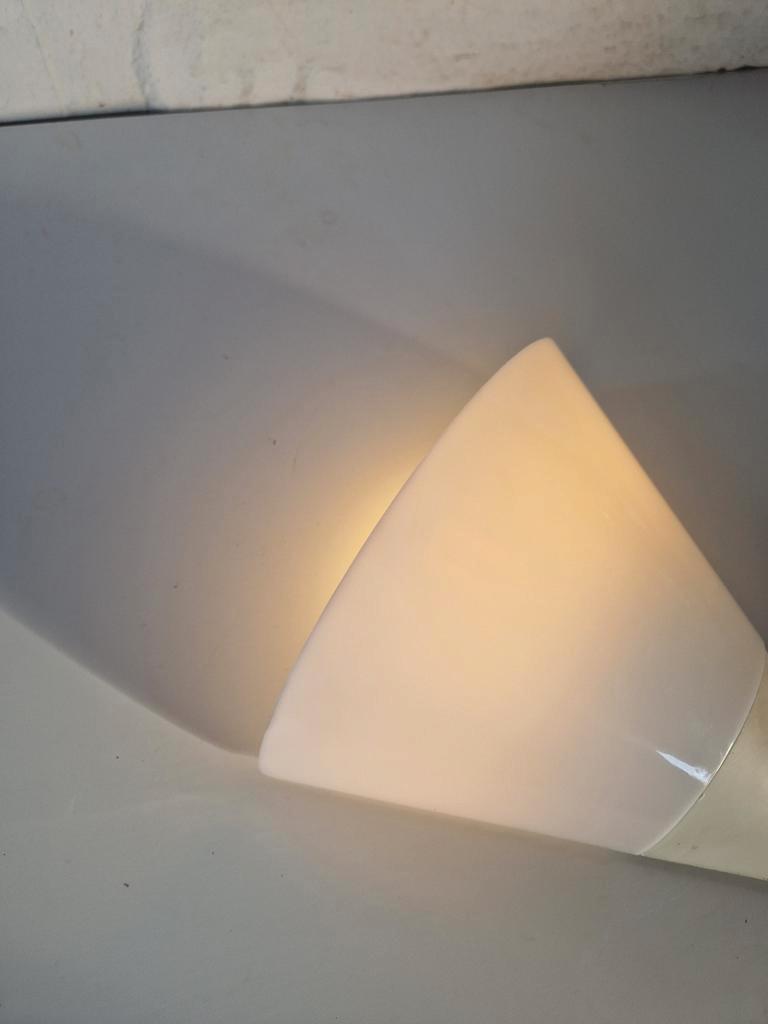 Vintage Vrieland Conische Design Lamp. image 5