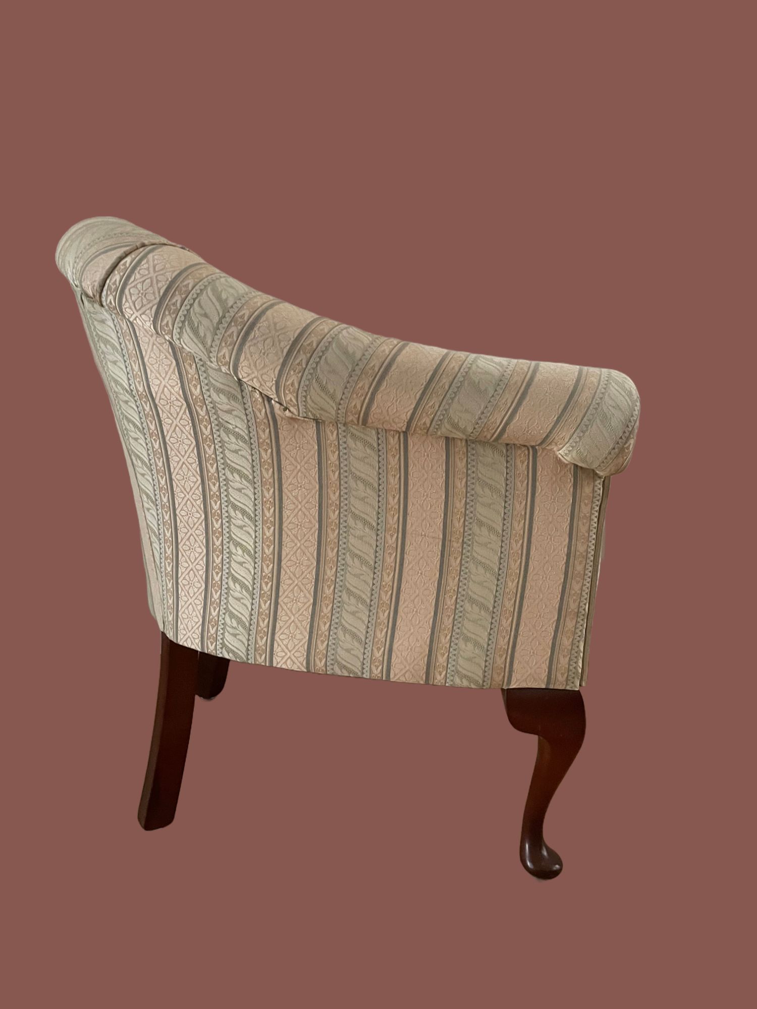 Set Van 2 Chesterfield Byron Tub Chairs image 6