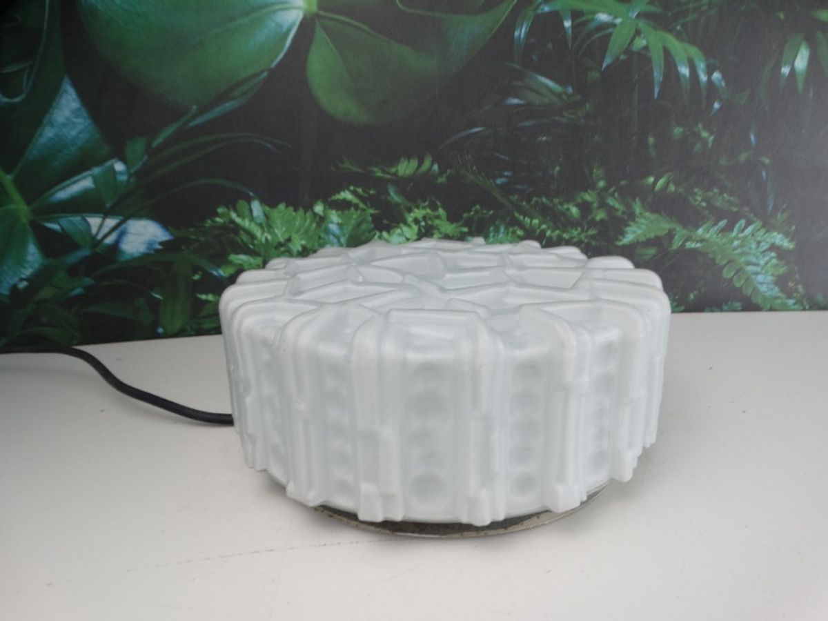 Melkglas Plafondlamp Met Reliëfpatroon image 3