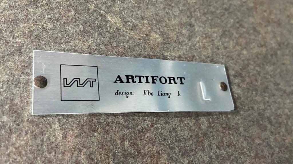 Artifort Designbank. Ontwerper: Kho Luang Ie. Vintage. image 7