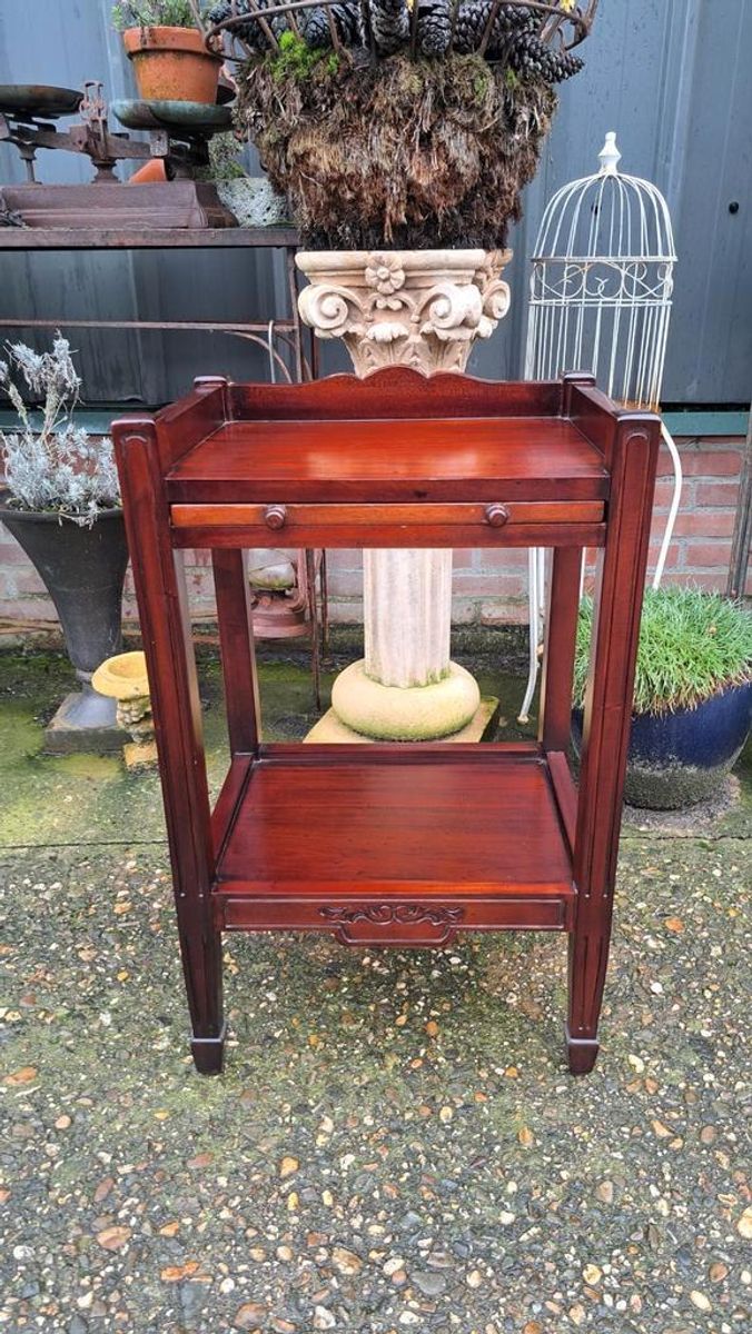 Klassiek Engels Bijzettafel, Haltafel, Telefoontafel Afm. 45 image 2