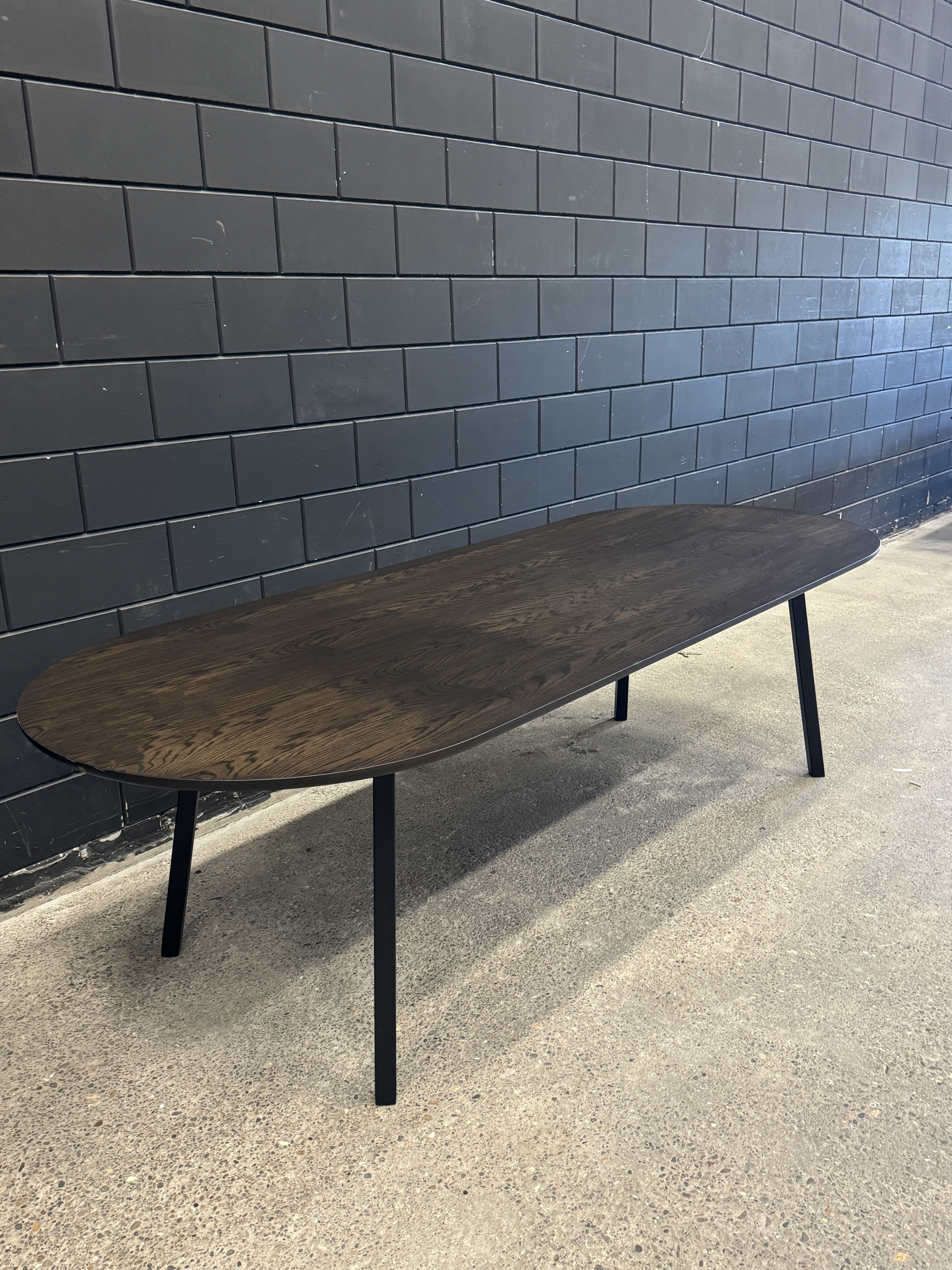 Studio Henk Eettafel New Classic, Gerookt Gebeitst, Plat Ovaal image 3