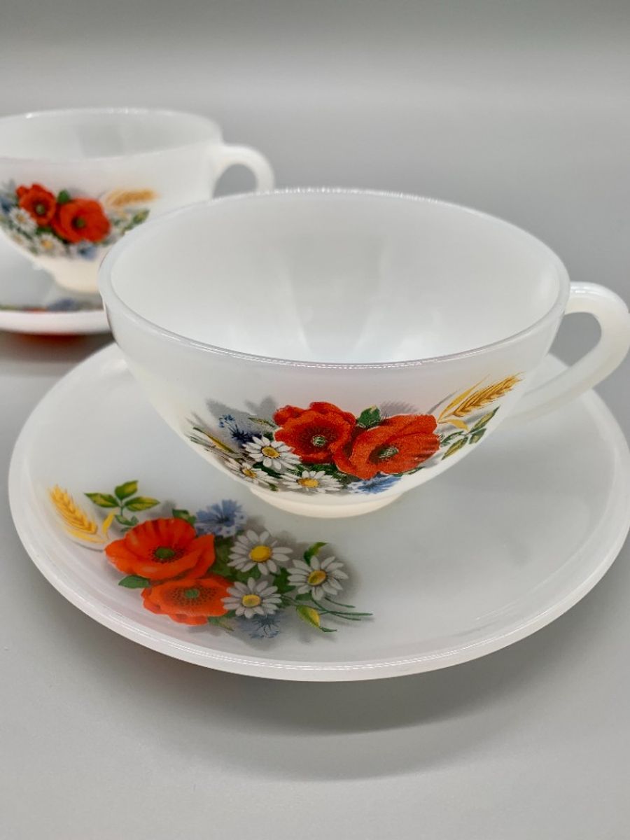 Set Arcopal Grote Kop En Schotel Veldbloemen image 6