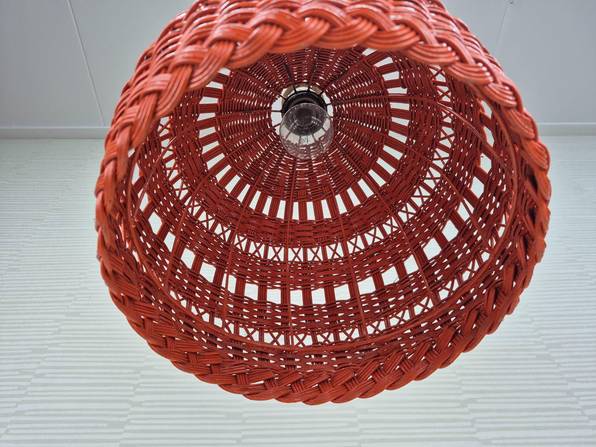 Poolse Vintage Oranje Rieten Lamp. Hanglamp Rotan. image 9