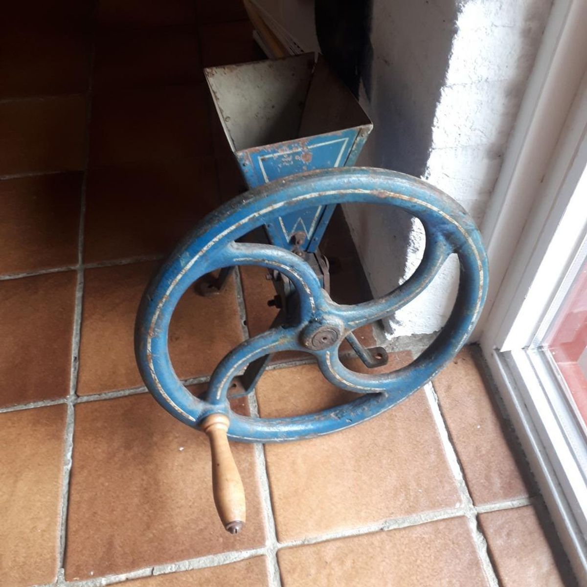 Antieke Gerst Molen Tafel Molen Bakkerij Winkel Graan Maler image 2
