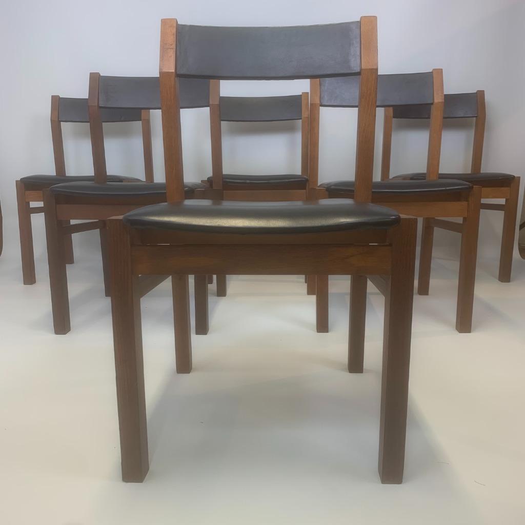 Eetkamerstoelen Van Pieter De Bruyne Voor V-form image 2