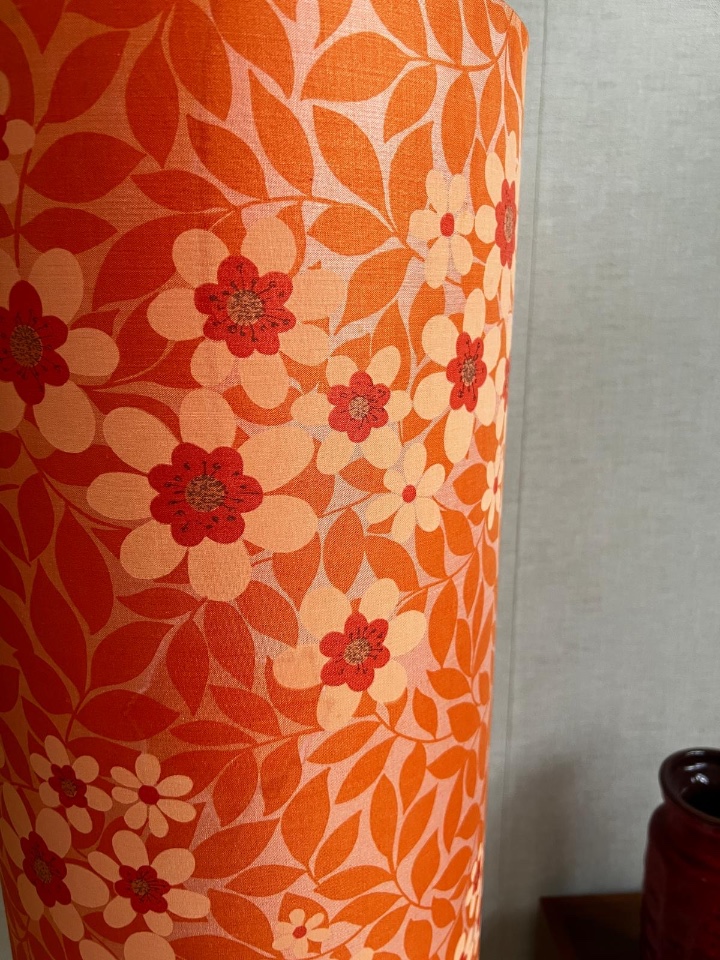 Jaren 70 Vloerlamp Met Oranje Gebloemde Stoffen Kap image 6