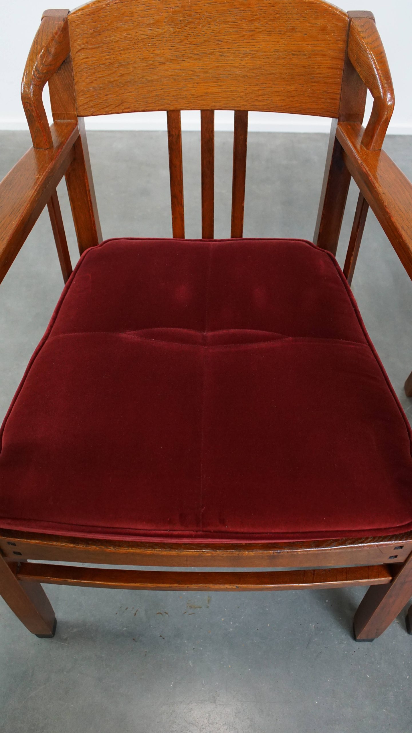 Set Van 4 Art Nouveau/ Jugendstil Design Schuitema Eetkamerstoelen Met Rode Stoffen Bekleding image 7