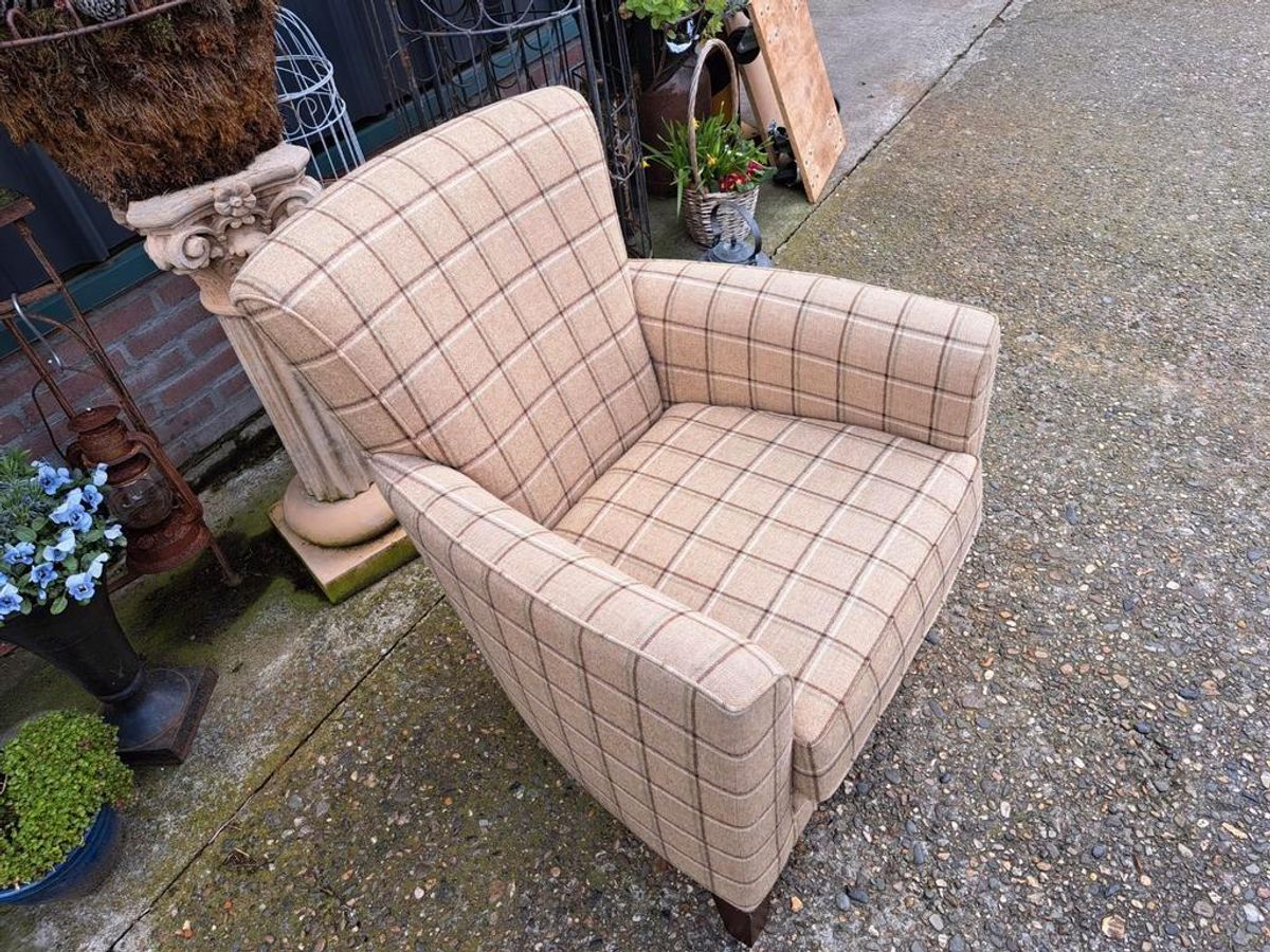 Klassieke Fauteuil Engelse Stijle Van Het Merk Finkeldei image 4