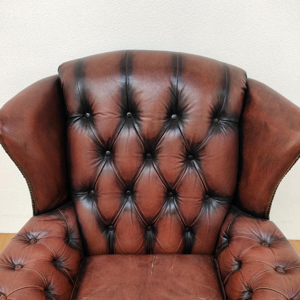 Vintage Chesterfield Stijl Fauteuil, Oorfauteuil 209 image 9