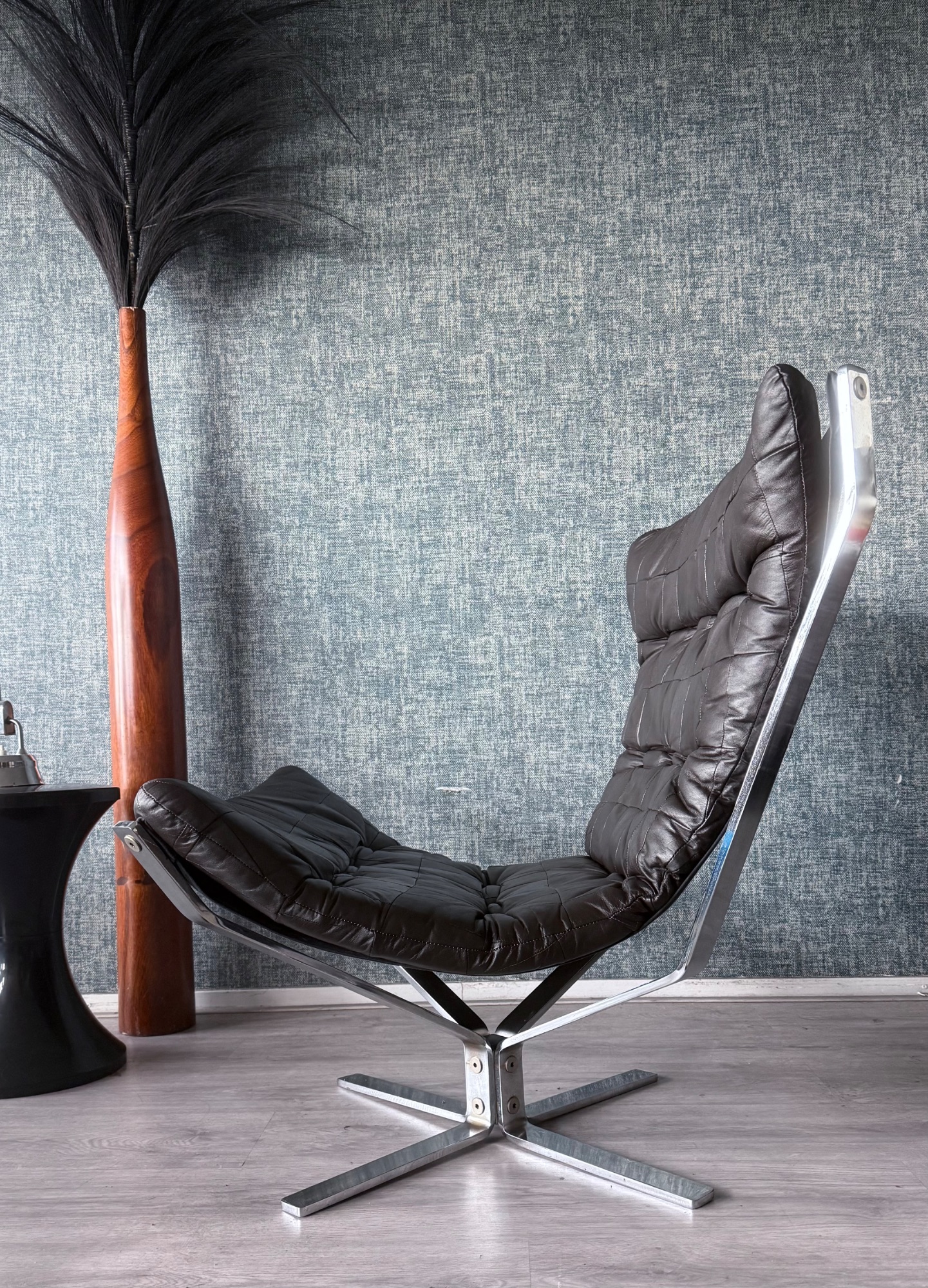 Vintage Falcon Chair By Sigurd Ressell image 4