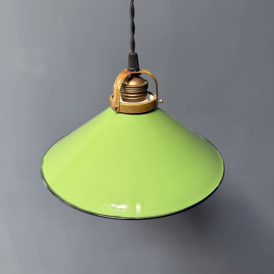 Groen Emaille Hanglamp Met Messing Armatuur image 4