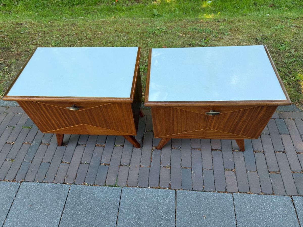 2 Van Teeffelen Nachtkasten image 12