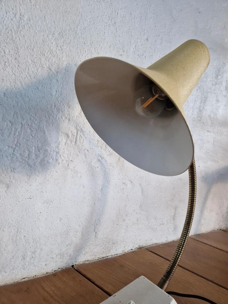 Sis Light Duits Vintage Bureau Lamp Jaren 50 Geel. image 11