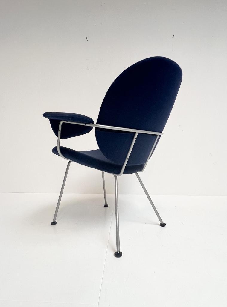 Donkerblauwe Kembo Fauteuil Van W.h. Gispen, Na 2000 image 13
