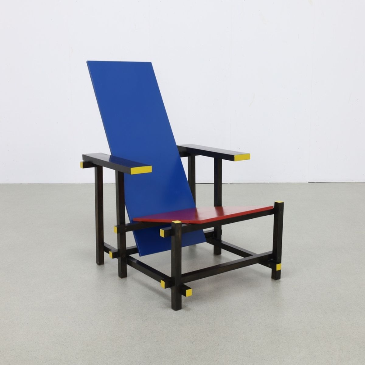 Dutch Bauhaus Lounge Chair In The Style Of Gerrit Rietveld image 2