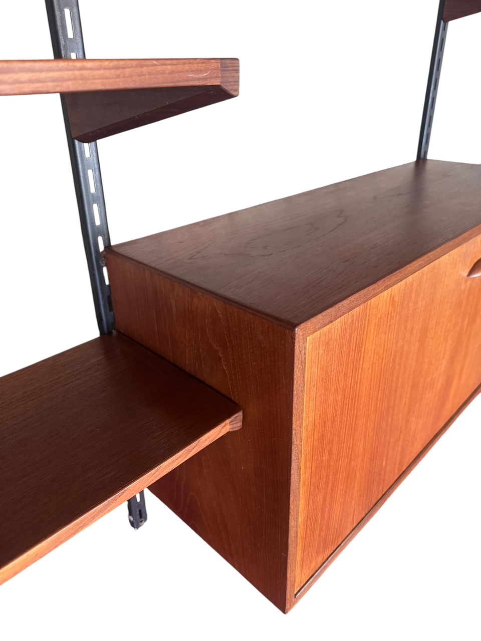 Vintage Kai Kristiansen Wandsysteem Metal Black bij Reliving