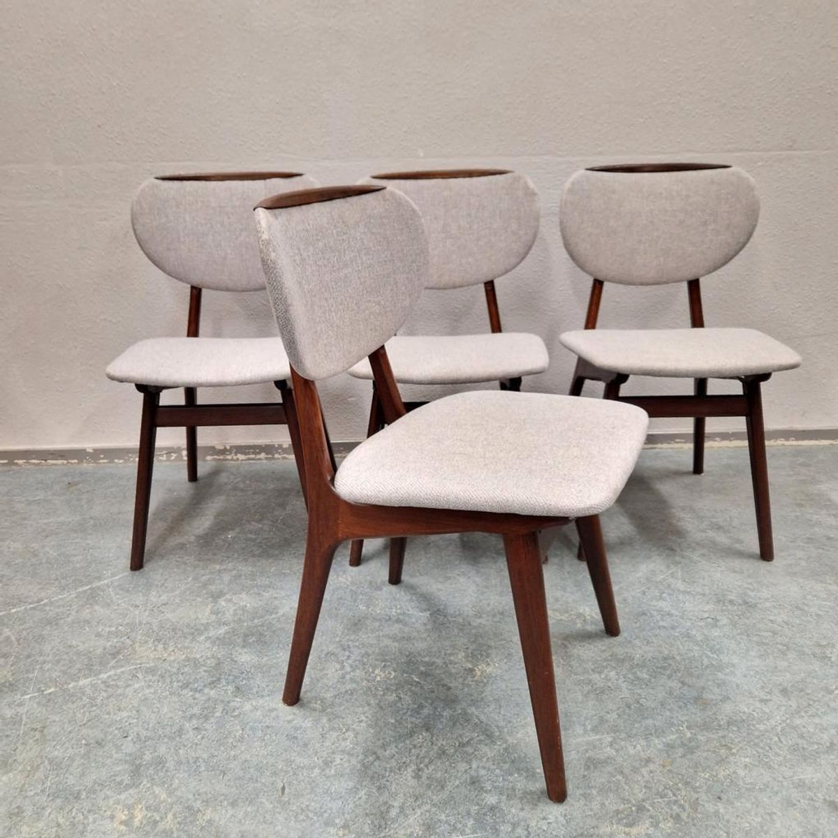 4 Vintage Eetkamerstoelen 4 Vintage Stoelen Bekleed image 7