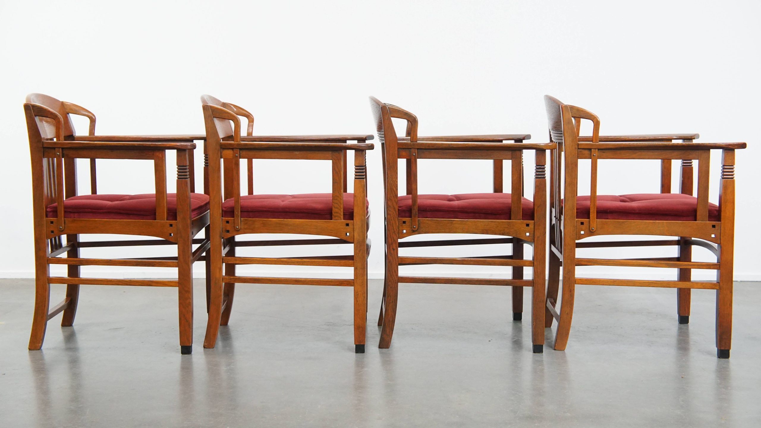 Set Van 4 Art Nouveau/ Jugendstil Design Schuitema Eetkamerstoelen Met Rode Stoffen Bekleding image 4