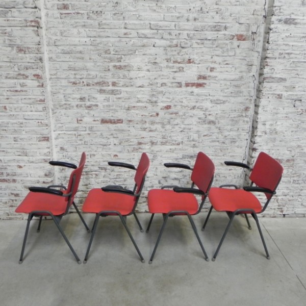 4 Vintage Eettafelstoelen Met Armleuningen image 3