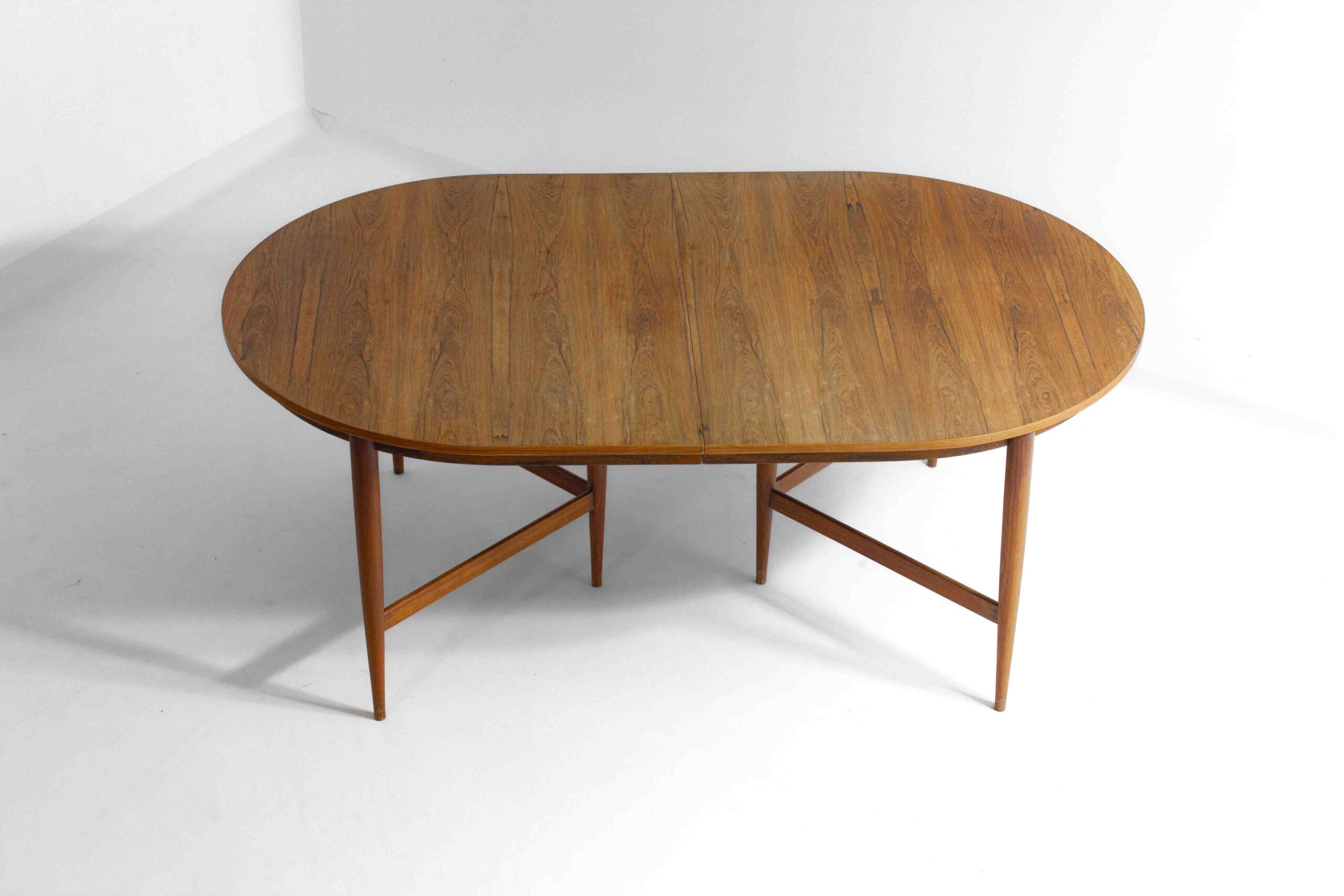 Mid-century Uittrekbare Ovale Eettafel Van Oswald Vermaercke In Teak image 7