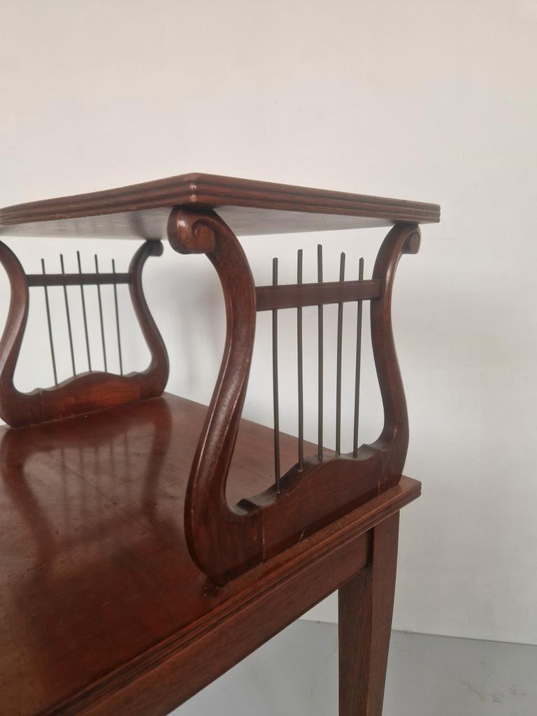 Klassiek Art Nouveau Jugendstil Harp Bijzettafeltje. image 4
