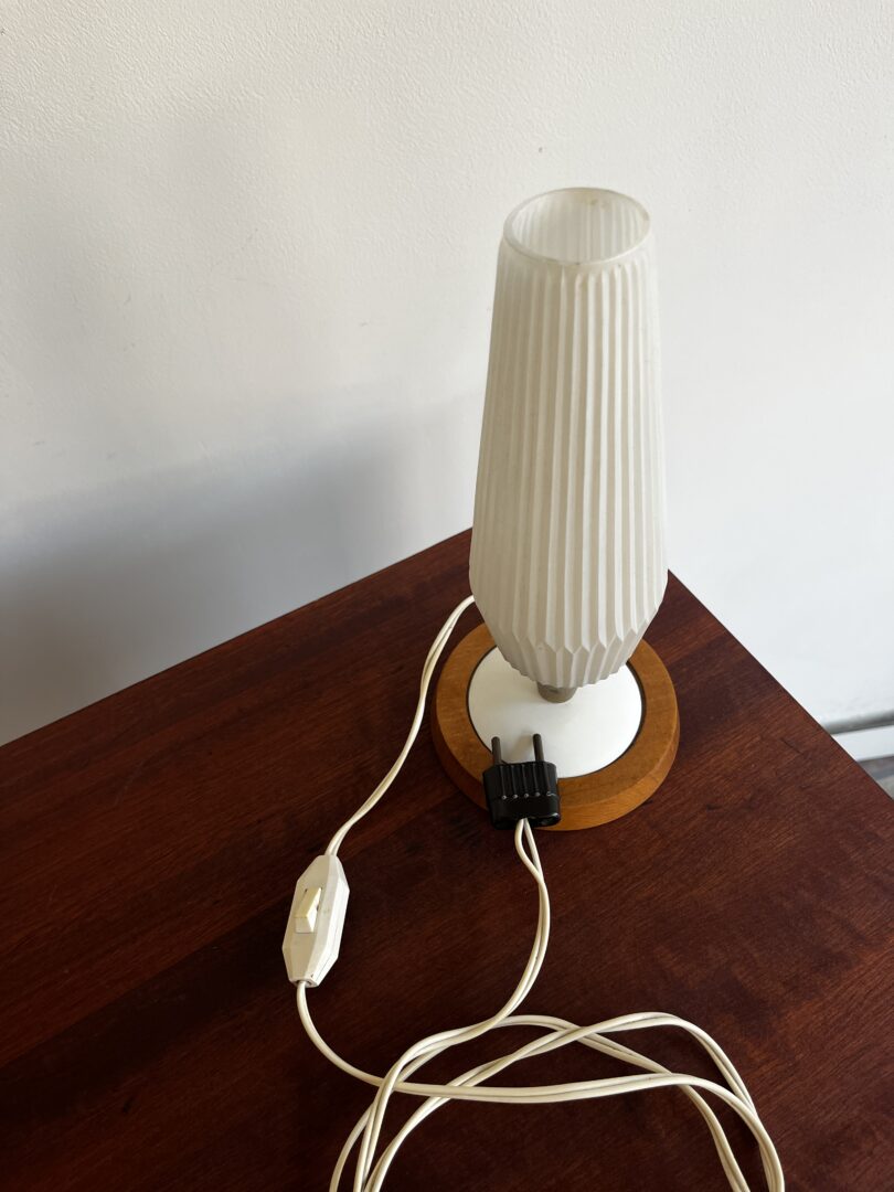 Fifties Opaline Table Lamp image 5