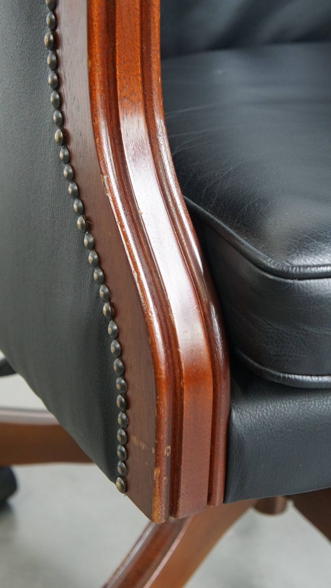 Klassieke En Luxe Zwarte Rundleren Bureaustoel In Engelse Stijl, Op Wieltjes image 11