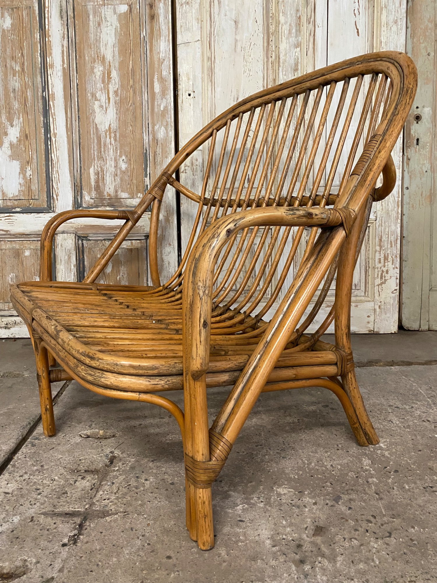 Vintage Rotan Bank, Tweezitter. Exclusief. Dutch Design. image 3