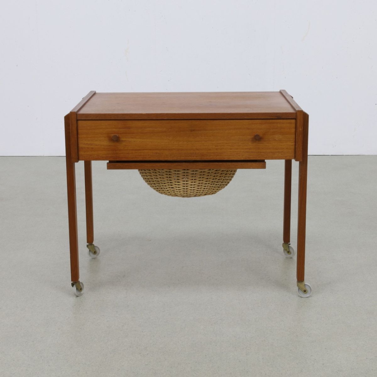 Vintage Naaitafel Bijzettafel Met Lade, 1960s image 2