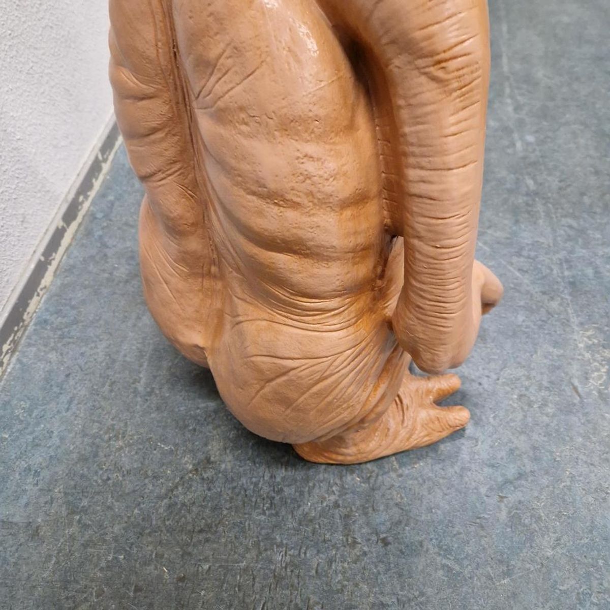 Groot E.t. Beeld Van Glasvezel Of Kunststof image 10