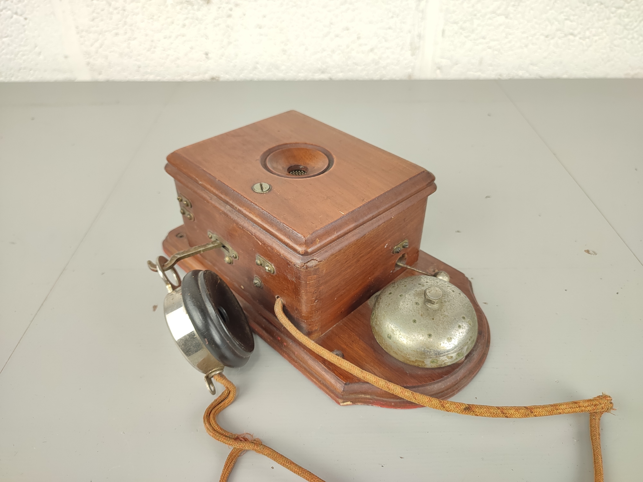 Antieke Houten Wandtelefoon image 3