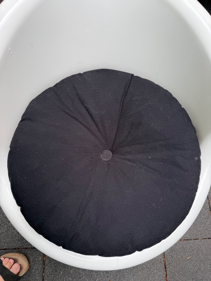 IKEA Poptorp Stoel Wit Met Zwart Kussen image 6