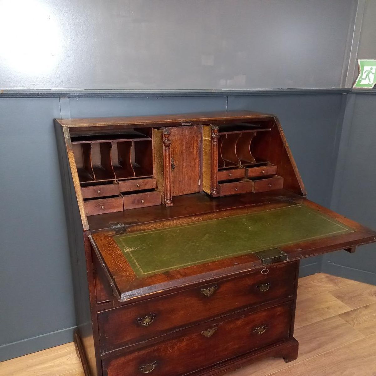 Antieke Engelse Secretaire image 4