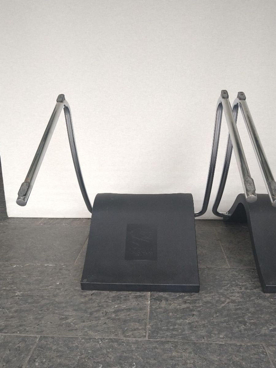 2 “magic Chairs” , Ontworpen Door Ross Lovegrove Voor Fasem image 7