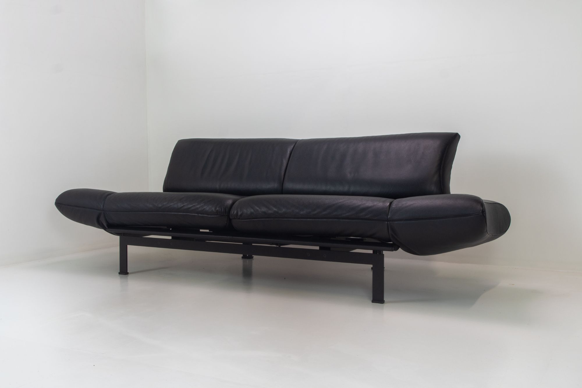 Ds-140 Sofa, By Reto Frigg For De Sede image 8