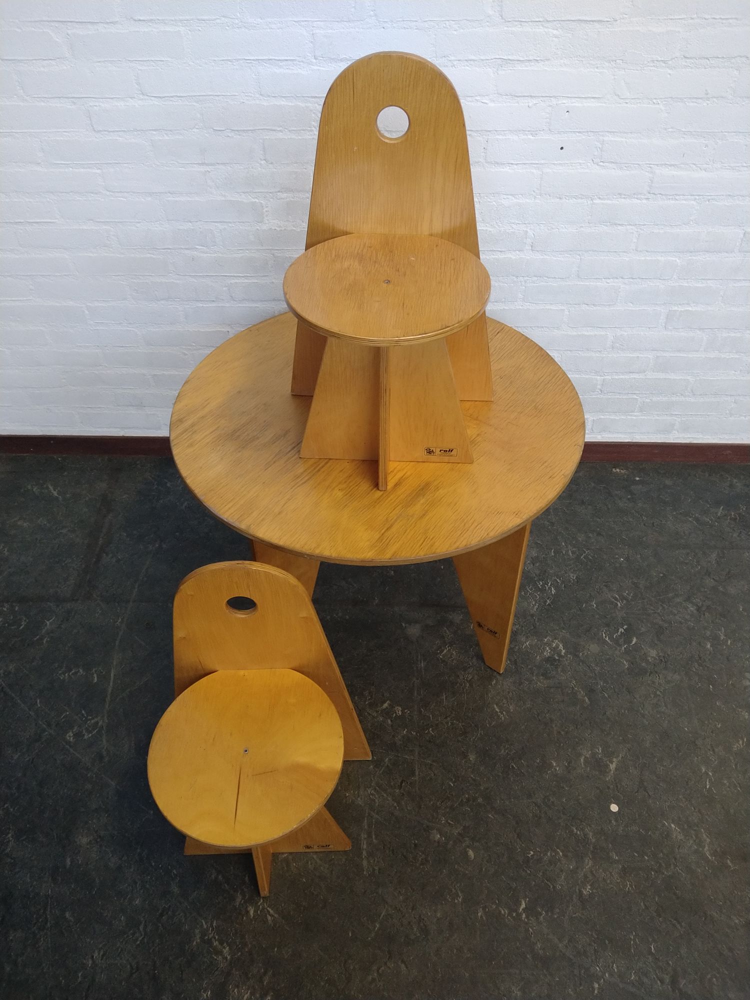 Design Set Kinderstoelen + Tafel Van Rolf image 3