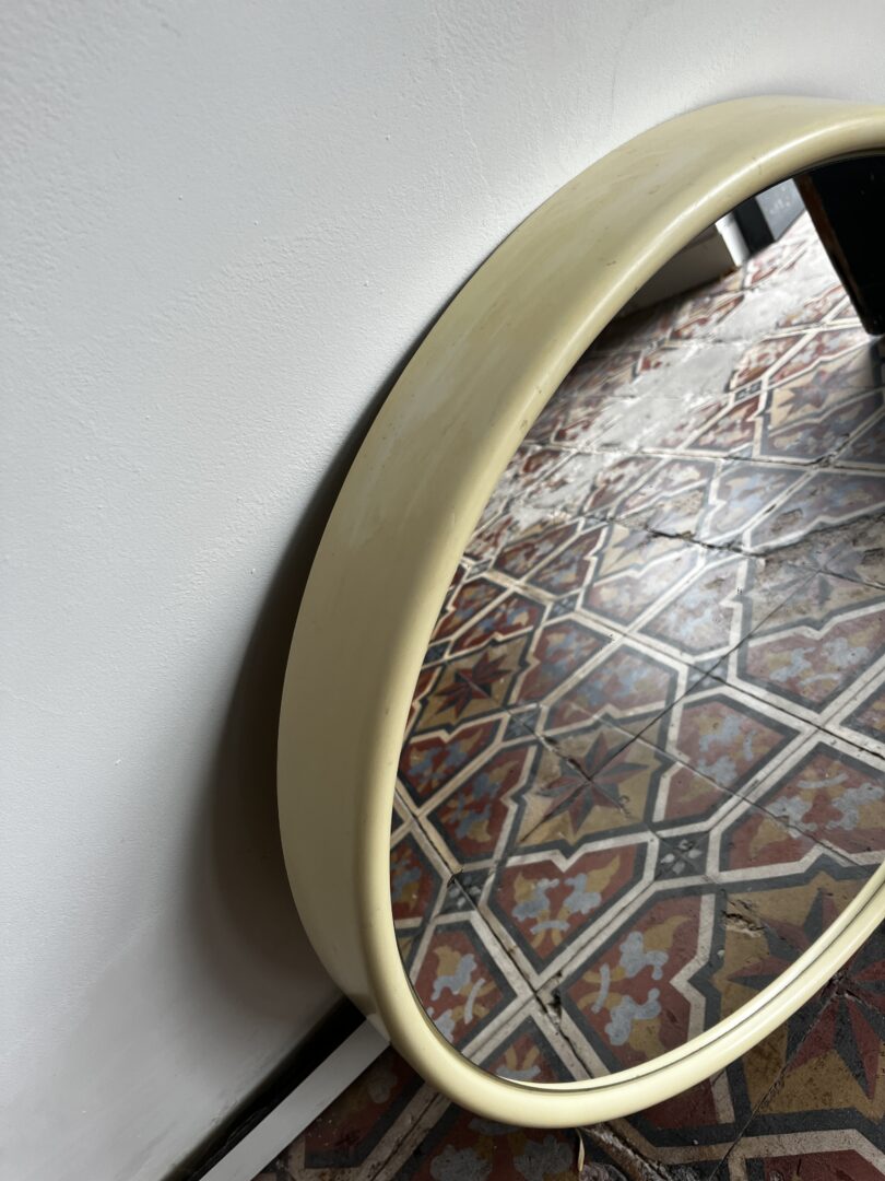 Space Age Spiegel – Crème Wit image 4