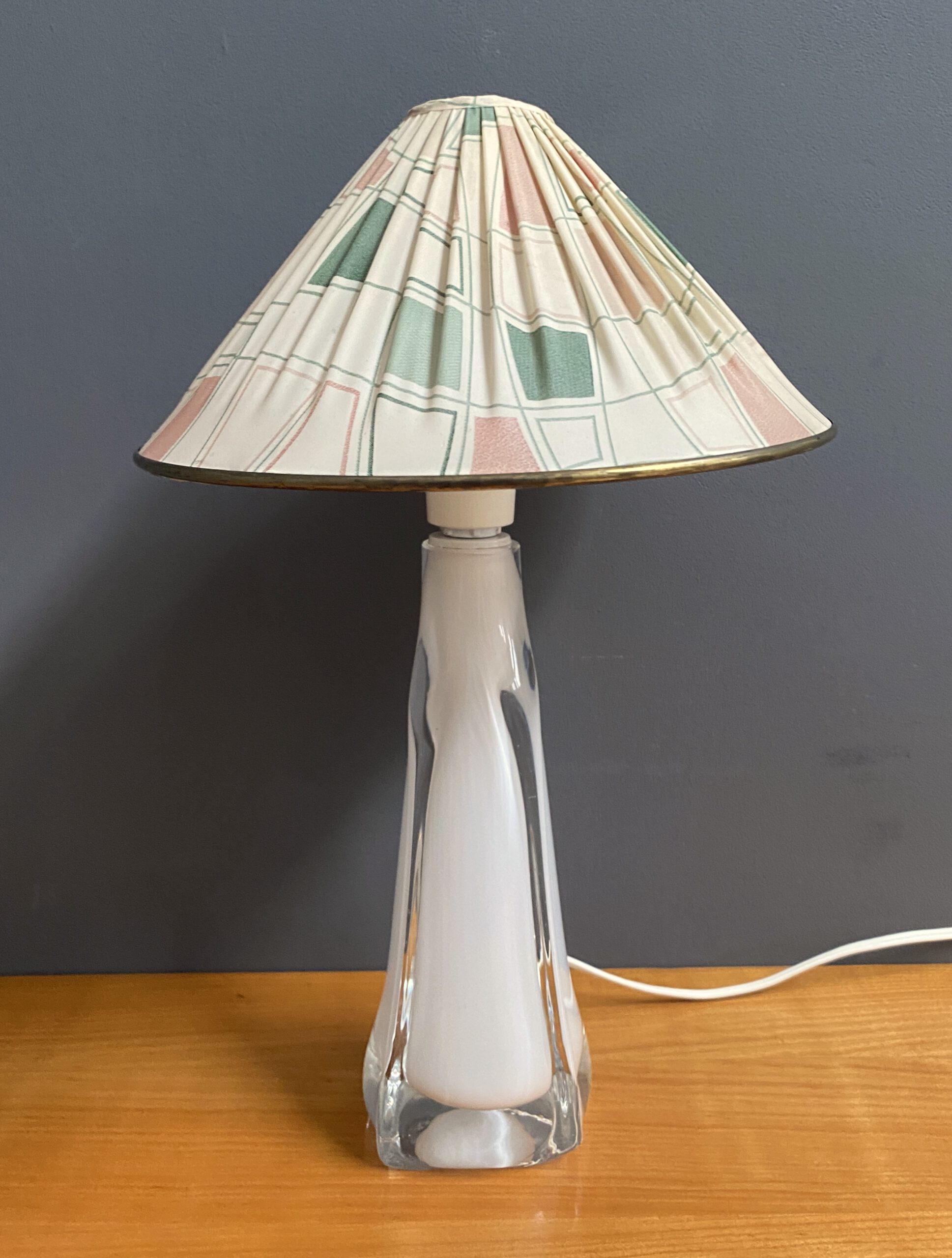 White Murano Glass Table Lamp, 1960S image 3