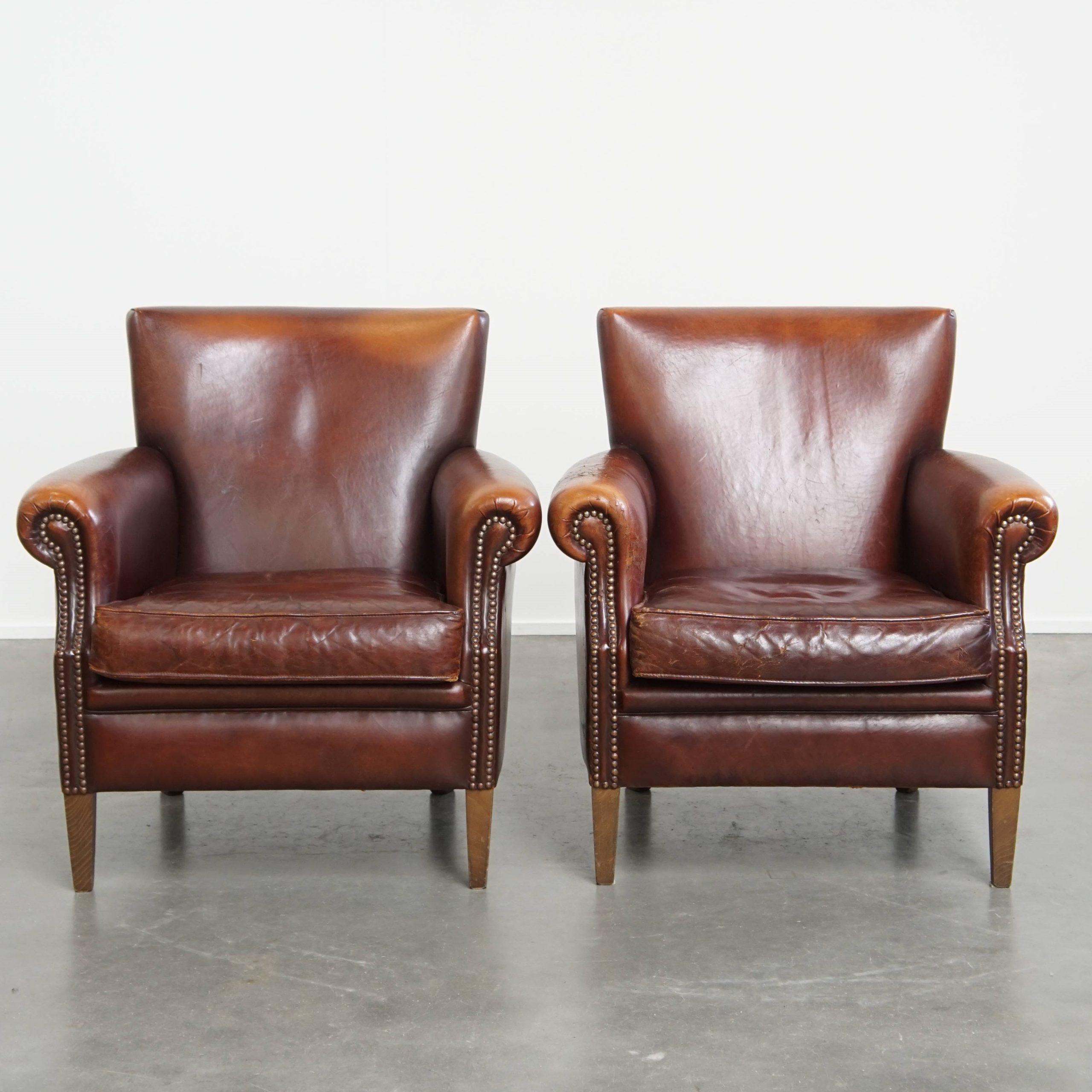 Karaktervolle Set Van 2 Vintage Schapenleren Armchairs Met Warme Kleuren En Een Mooi Patina image 2