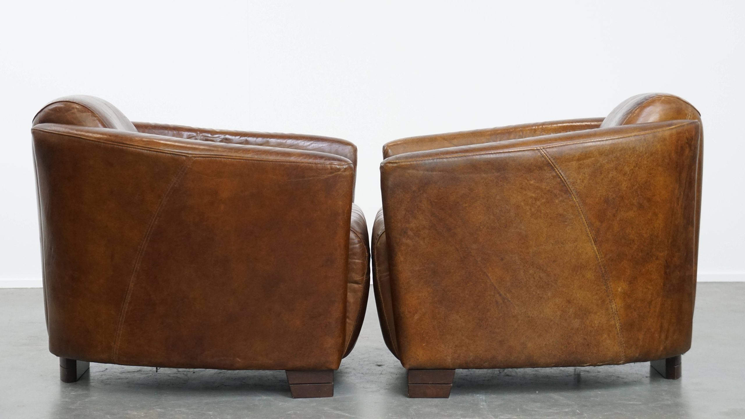 Set Van 2 Unieke En Comfortabele Bruine Rundleren Aviator Design Fauteuils/ Armchairs image 3