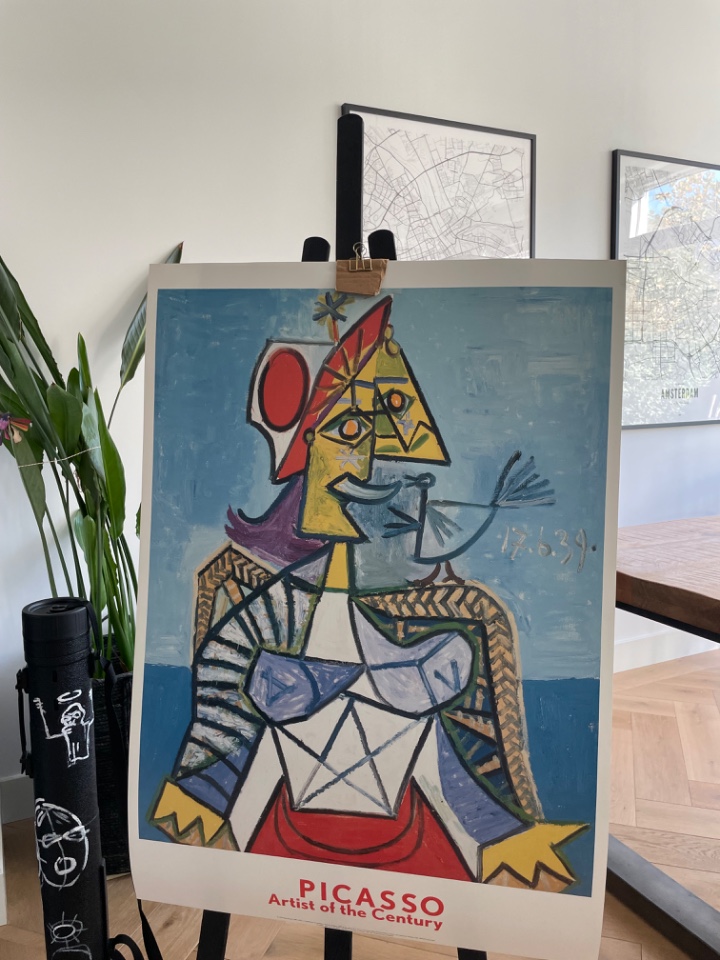 Pablo Picasso (1881-1973), Femme À L'oiseau image 11