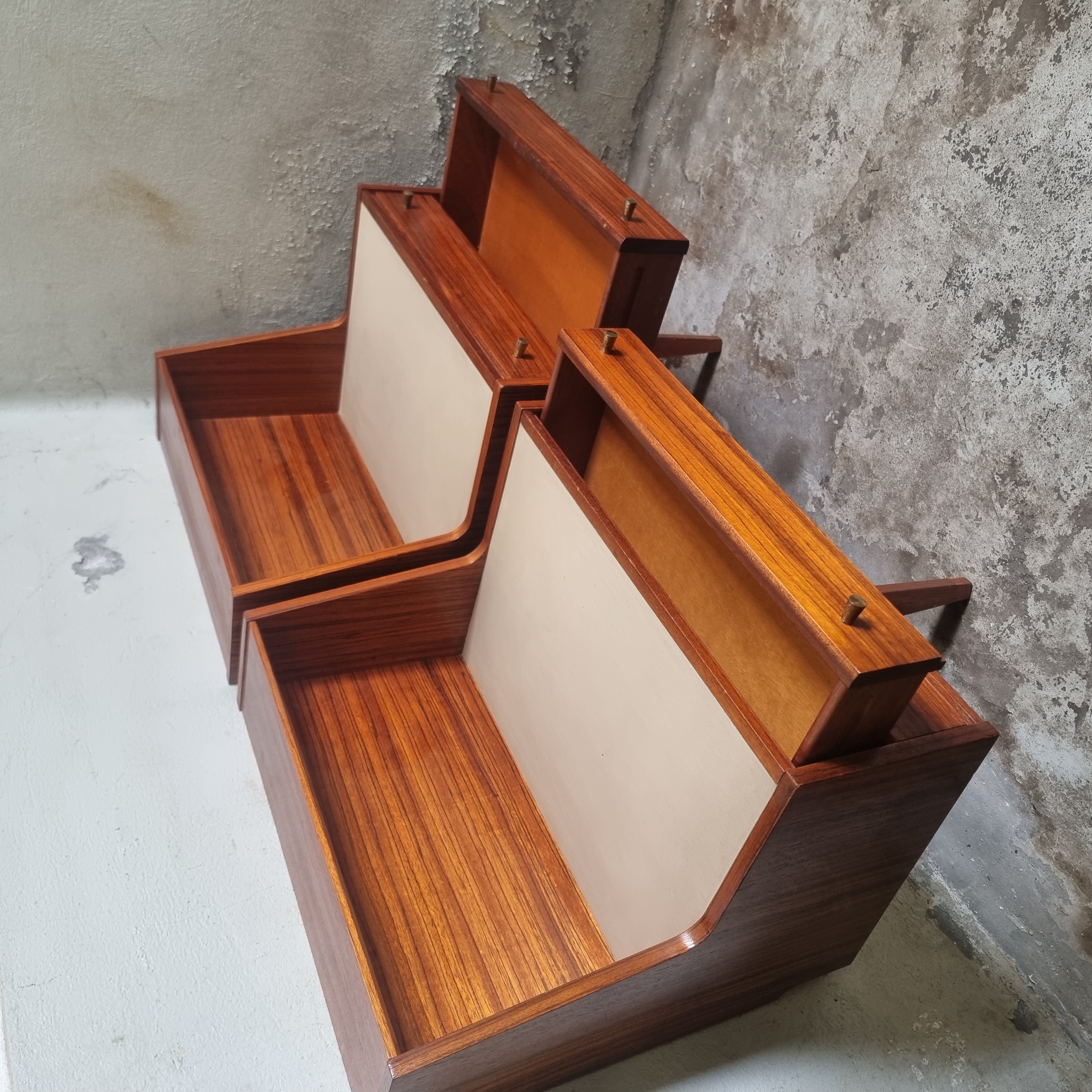 Vintage Nachtkastjes - Mid Century – Jaren 60 image 12