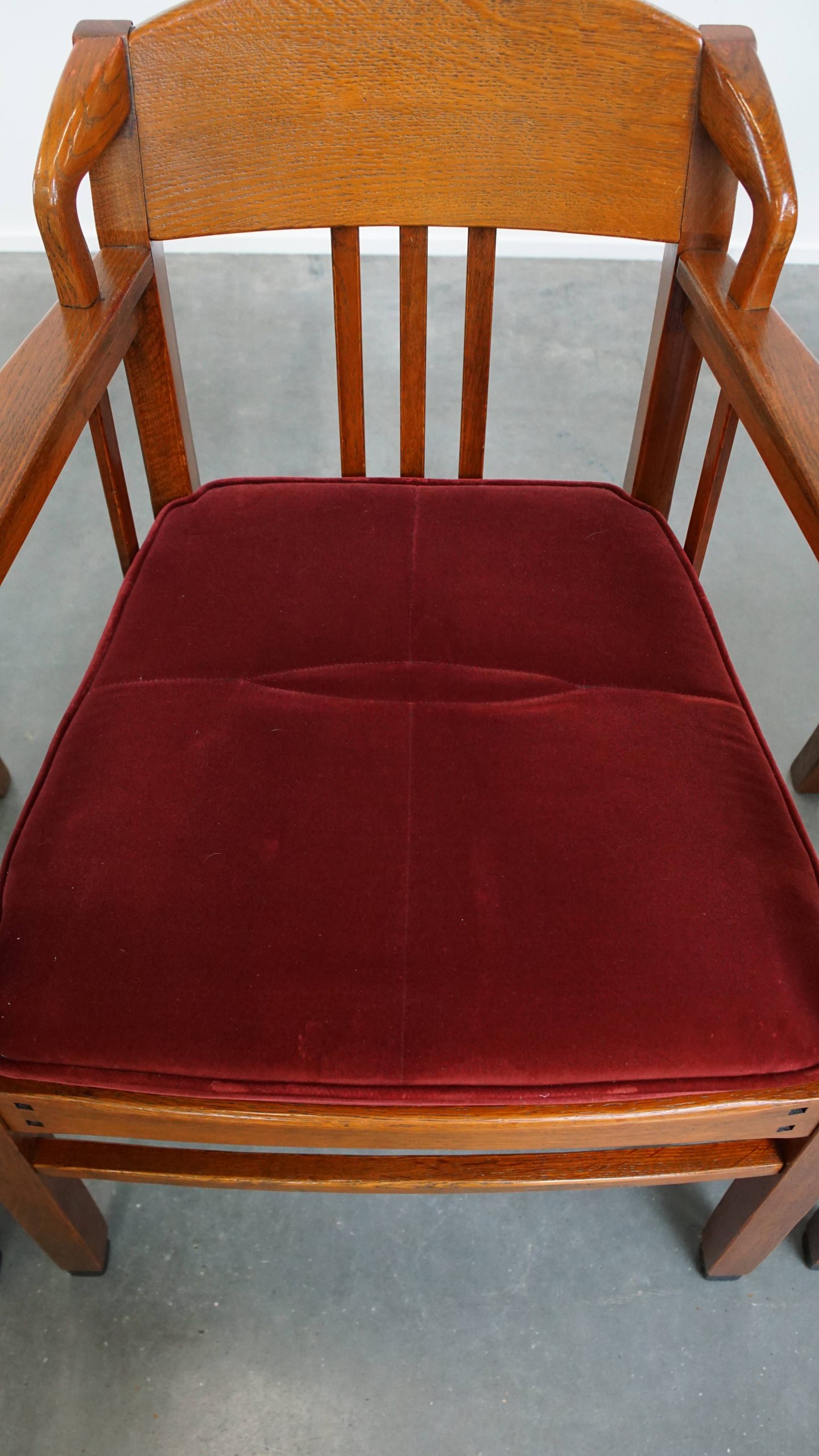 Set Van 4 Art Nouveau/ Jugendstil Design Schuitema Eetkamerstoelen Met Rode Stoffen Bekleding image 8