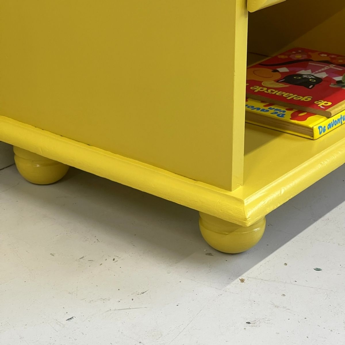 Restyle Geel Nachtkastje Kidsroom & Uniek Knopje image 6