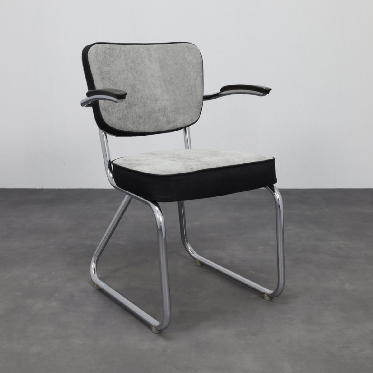 Tubular Frame Armchair By Ahrend De Cirkel 1960s image 4