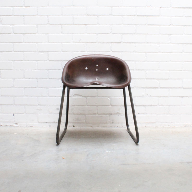 Tabouret wit met paardenzit en rugleuning - Florence Beauty and Nails