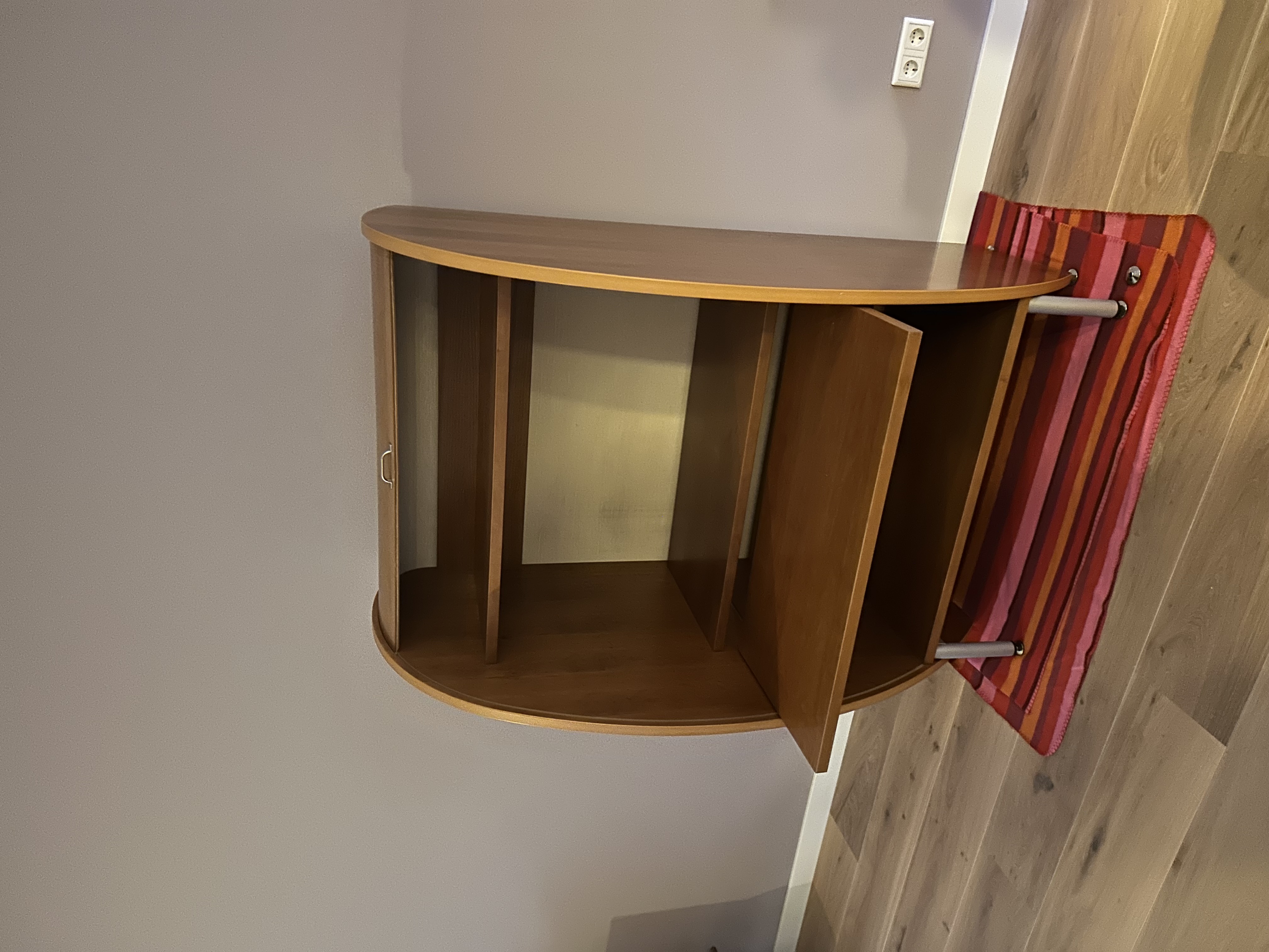 Mid Century Deense Rolluik Kast image 3