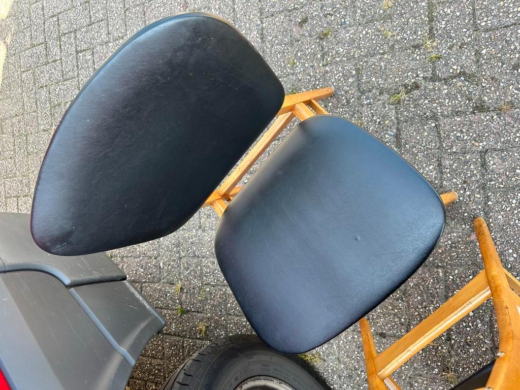 Set Van 4 Vintage Stoelen image 12
