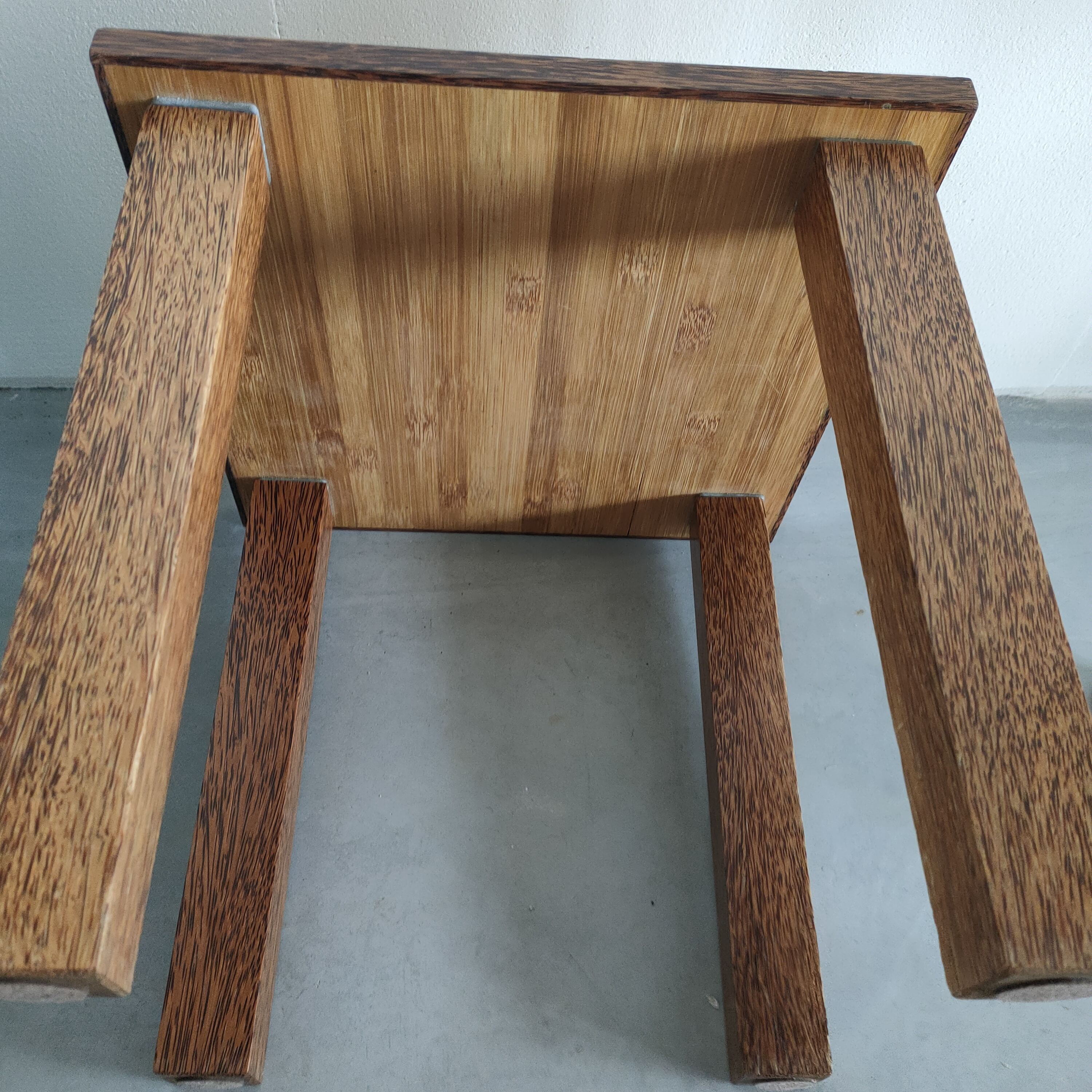 Bijzettafeltje Vierkant Met Donker Houten Afwerking image 7